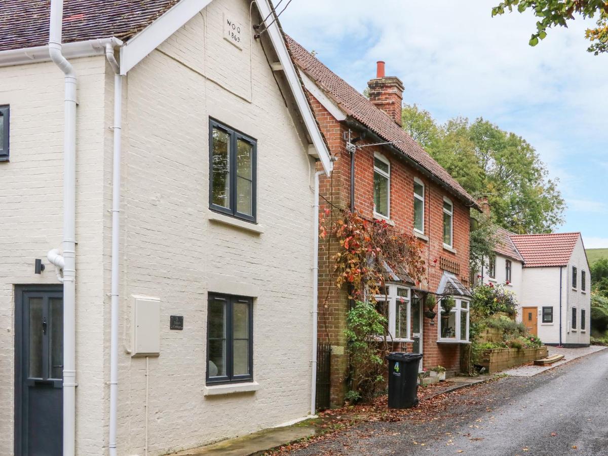 Tilly'S Cottage Уэстбери Экстерьер фото